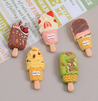 Breloques en résine crème glacée fraise, motifs alimentaires de dessin animé, accessoires de bijoux DIY faits à la main, boucles de chaussures