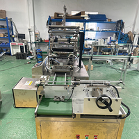 Machine d'emballage tridimensionnelle à film transparent pour boîtes de savon et paquets de cartes à jouer