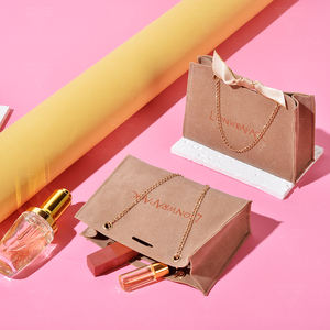 Lionwrapack yeni lüks tasarım özel logo baskılı küçük zarf flap süet takı çanta kadife torbalar ile yay-düğüm - Product Image 1