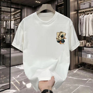<span class=keywords><strong>T</strong></span>-<span class=keywords><strong>shirt</strong></span> pour <span class=keywords><strong>homme</strong></span> à motif de dés de poker minimaliste, <span class=keywords><strong>tendance</strong></span>, à manches courtes, imprimé 3D, coupe ample, style streetwear, 100% coton, 300 grammes - Product Image 4