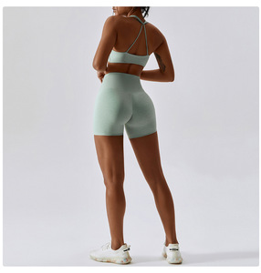 Conjunto Deportivo de Alta Calidad, Transpirable, Suave como la Mantequilla, con Sujetador Deportivo Cruzado en la Parte Delantera y Pantalones Cortos de Yoga para Mujer, para Fitness y Entrenamiento - Product Image 5