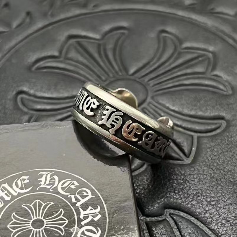 Anillo de pergamino de cuerpo redondo plateado