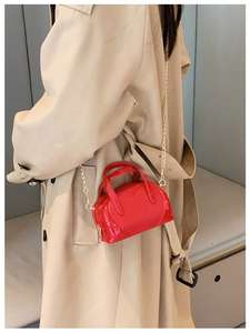 Sac à main portable mini en PVC, couleurs bonbon, collection 2026, best-seller - Product Image 4