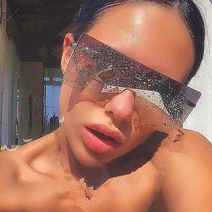 Nouveautés Mode Lunettes de soleil carrées surdimensionnées sans monture à verres dégradés avec logo personnalisé UV400 pour femmes - Product Image 1