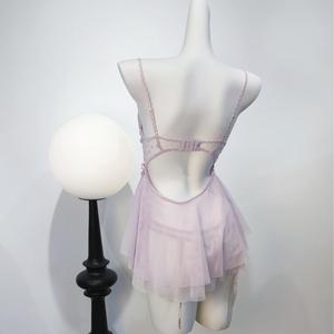 Nouvelle nuisette sexy en dentelle européenne et américaine avec coussinets de poitrine, luxe pur et séduisant, style licou et pyjama ludique - Product Image 5