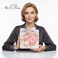 Fournisseur direct d'usine - 9 roses éternelles dans une boîte cadeau en acrylique - Décorations de remise de diplôme - Longue durée (3-5 ans) - Fabriquées à la main