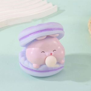 Jouet créatif en forme de macaron pour enfants, durable, portable, en caoutchouc, qui souffle des bulles, décoration de bureau et fonction anti-stress - Product Image 3