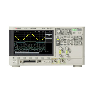 Oscilloscope numérique Keysight DSOX2004A 200 MHz 4 canaux pour usage en laboratoire avec écran tactile - Product Image 2