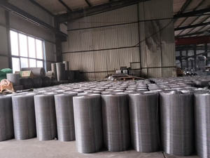 중국 소스 용접 와이어 메쉬 저장 다크 그린 1cm X 1cm 용접 메쉬 와이어 울타리 <span class=keywords><strong>PVC</strong></span> 코팅 롤에 아연 도금 - Product Image 6