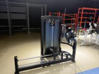 Équipement de musculation professionnel commercial très demandé : Machine à fessiers à sélection de charge par pignon et Machine de presse à jambes pour la musculation