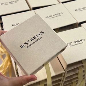Boîte d'emballage personnalisée pour colliers, bracelets et bijoux, avec impression de logo, vente en gros, boîte en papier pour emballage de produits (boucles d'oreilles, produits pour ongles) - Product Image 1