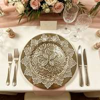 Assiettes de présentation modernes en plastique PP durable, dorées électrolytiquement, à motif floral ajouré, pour hôtels et décoration de fruits lors de réceptions
