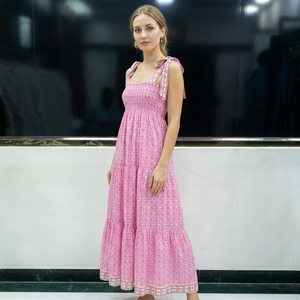 Vestido Maxi Asimétrico de Algodón 100% con Estampado Geométrico Rosa, Volantes en Capas, Cintura Elástica, Estilo Boho, Tirantes Finos, Corte en A, Casual - Product Image 1
