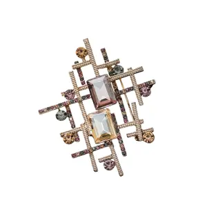 新しいヨーロッパ系アメリカンファッション、軽贅沢合金製スクエアブローチ、レディースレトロチェストフラワー、スーツドレスの襟、結婚式パーティー用 - Product Image 5