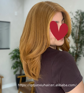 Perruque Lace Top Blonde Cuivrée Claire avec Nœuds Blanchis, Sans Irritation, Prête à Porter, Ligne de Cheveux Naturelle, Idéale pour Usage Médical (Vente en Gros) - Product Image 4