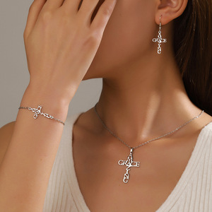 Ensemble de bijoux en acier inoxydable, collier, bracelet, boucles d'oreilles pour femmes, bijoux de mode pour mariage - Product Image 1