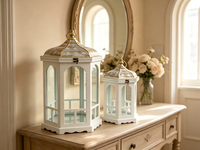 Lanterne à bougie hexagonale blanche vieillie avec dessus en métal doré antique, lanterne décorative en verre pour la décoration de la maison, des mariages et des événements