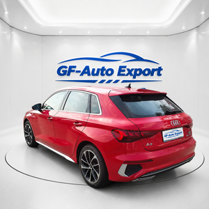 Audi A3 L modello 2023 con motore 1.4 TFSI, tetto panoramico, sedili in pelle, interni scuri, pneumatici R18, basso chilometraggio - Product Image 2