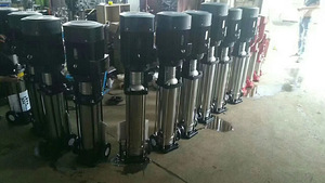 Bomba centrífuga multietapa de 415V con conexión personalizada y motor IE3 de 50Hz - Product Image 2