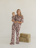 Ensemble de vêtements de détente assortis pour la famille, imprimé vache, haut à manches courtes pour maman, pantalon pattes d'éléphant, combinaison pour bébé, tenue assortie