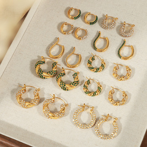 Aretes de aro dorados de lujo, pendientes de aro chapados en oro de 18 quilates con circonita cúbica glamorosa a prueba de agua para mujer, accesorios de joyería - Product Image 1