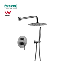 Ensemble de douche mural Frascio moderne en laiton brossé avec mitigeur à main, jet pluie et système de douche 3 fonctions pour appartement