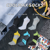 Vente en gros de chaussettes de cheville sport pour hommes personnalisées Coolmax cinq doigts orteil tricoté Crew Style Logo Design à la mode pour la saison de printemps