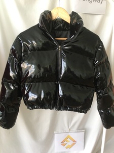 Haute qualité femmes Pu <span class=keywords><strong>manteau</strong></span> <span class=keywords><strong>court</strong></span> brillant <span class=keywords><strong>doudoune</strong></span> mode bulle culture hauts à manches longues vêtements d'extérieur décontractés <span class=keywords><strong>manteau</strong></span> pour les femmes - Product Image 3