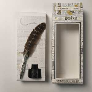 Juego de Escritura Personalizado al por Mayor de 11.5*26*5cm, Pluma de Pluma, Botella de Tinta, Papel para Cartas, Sobre en <span class=keywords><strong>Caja</strong></span> de Papel, Tema de Película Mágica - Product Image 2