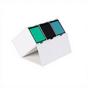 กล่องเก็บการ์ดหนัง PU สีขาว 3 in 1 พร้อมที่ใส่การ์ดแม่เหล็กสำหรับการ์ดเกม กล่องพกพาหลายช่อง - Product Image 1