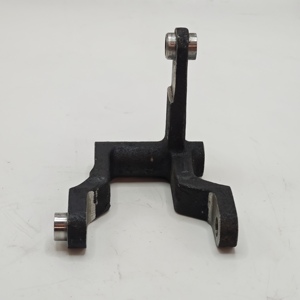 Soporte de Generador de Grado OE Dongfanghong para Motores YTO - Piezas de Tractor Agrícola, Soporte de Generador Reforzado para la Serie YTO LR - Product Image 5