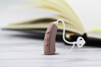 Aides auditives rechargeables à ajustement ouvert pour le streaming audio, 4 aides auditives intra-auriculaires CIC OTC, réduction du bruit, ajustement confortable pour les pertes auditives légères à modérées