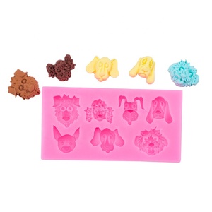 Stampo in Silicone <span class=keywords><strong>per</strong></span> Decorazione Torte con 8 Diverse Teste di <span class=keywords><strong>Cani</strong></span> Cartoon 3D, Forma Rettangolare - Product Image 1
