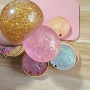 Jouet sensoriel anti-stress personnalisé en forme de boulette de maltose, à remontée lente, souple et compressible, idéal pour les cadeaux de fête pour enfants - Product Image 4