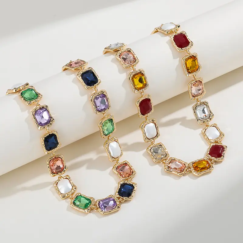 Kadınlar için moda kristal alaşım kolye takı renkli suni elmas kolye