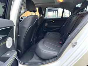 <span class=keywords><strong>BMW</strong></span> <span class=keywords><strong>120i</strong></span> <span class=keywords><strong>2023</strong></span> Automático Turbo Gasolina Sedán Volante a la Izquierda, Auto Usado Barato - Product Image 6