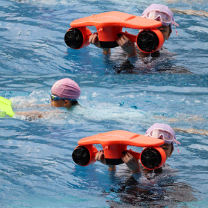 Scooter sous-marin électrique Citymate Assurance pour la plongée et le snorkeling, puissance 500W, vitesse 1,7 m/s, sport aquatique pour adultes et enfants - Product Image 2