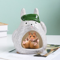 Maison en céramique pour hamster, peinte à la main, cabane de Noël enneigée, abri en porcelaine blanche pour petits animaux, décoration de cage pour animaux de compagnie