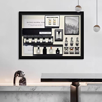 Vitrine murale noire Art Déco en métal pour parfums, boîte de présentation 3D, collection de parfums de luxe faite à la main, décoration artistique