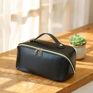 Large Capacity PU <b>Makeup</b> Bag Travel Cosmetic <b>Case</b> Water Resistant Zipper Toiletry <b>Organizer</b> With Handle - Product Image 3