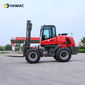 Chariot élévateur tout-terrain diesel HAMAC 3,5T 4x4 avec pneus pneumatiques et mât à trois sections pour travaux de construction - Product Image 4