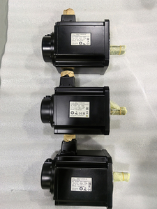 Servomoteurs LANSI R88M-1L3K030C-S2 1S Servomoteur AC 3kW 400VAC 3000 tr/min 9,55 Nm Encodeur absolu Neuf pour Omron - Product Image 2