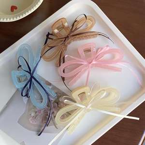 Venta al por Mayor de Pinzas de Pelo de Plástico con Lazo Grande Coreano de 13 cm, Pinzas de Pelo Grandes de Resina con Forma de Mariposa para Mujer - Product Image 2