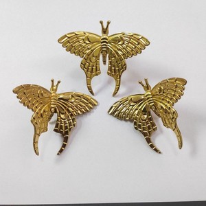 Poignée de tiroir en laiton en forme de papillon, style français, couleur cuivre décorative, accessoire de quincaillerie durable - Product Image 1