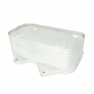 Refroidisseur d'huile moteur de haute qualité 077117021Q pour <span class=keywords><strong>AUDI</strong></span> A6 <span class=keywords><strong>C5</strong></span> Avant 2004.04-2005.01 <span class=keywords><strong>RS6</strong></span> Plus quattro (353KW, 480PS) - Product Image 3