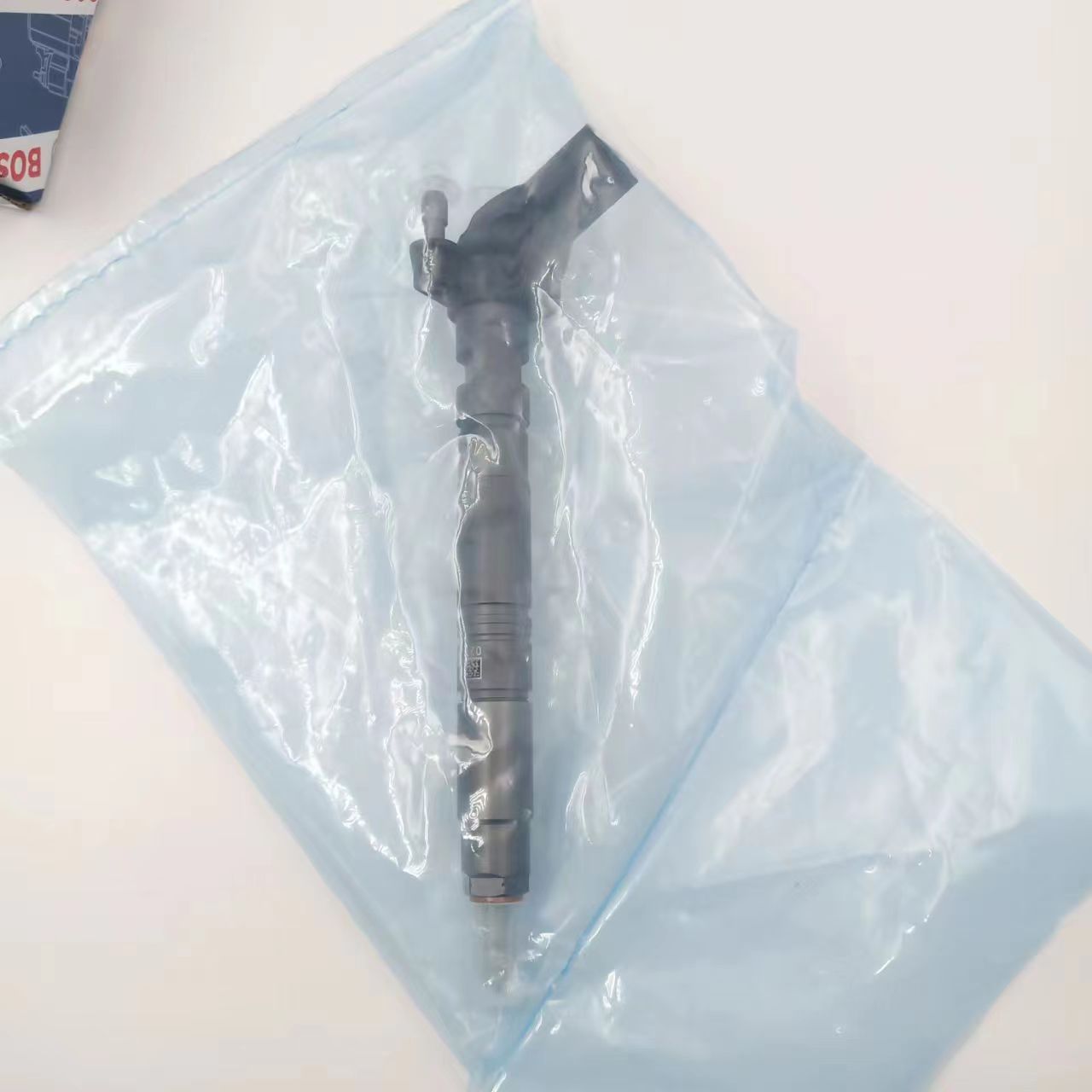 Original Brand New Common Rail Fuel Injector 0 445 116 022 For AUDI A4/ A6 /Q5 VW TOUAREG