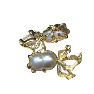 Broche pendentif poisson doré double usage, perles jumelées surdimensionnées, bijoux en argent pur - Product Image 5