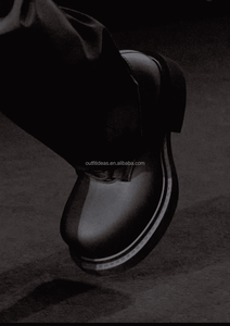 Nouvelles Bottes Lacées Luxe Bout Exagéré Épaisse Semelle Pluie Neige Vintage Hommes Cheville Derbies Noires Stéroïdes avec Boîte - Product Image 5