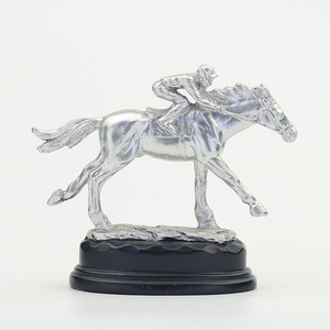 El trofeo del torneo ecuestre británico sigue siendo <span class=keywords><strong>trofeos</strong></span>, Medallas y Placas - Product Image 2
