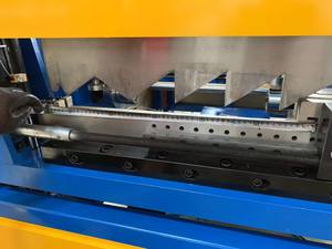 자동 KR8 KR24 휴대용 스탠딩 심 롤 성형기 스탠딩 심 금속 지붕 기계 - Product Image 5